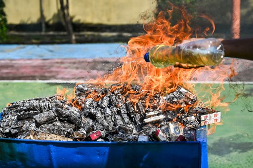 Kepala Kantor Wilayah Direktorat Jenderal Bea Cukai Aceh Safuadi mengatakan nilai barang ilegal yang dimusnahkan tersebut mencapai Rp4,43 miliar. Sedangkan potensi kerugian negara yang diselamatkan dari barang ilegal tersebut sebesar Rp3,87 miliar.