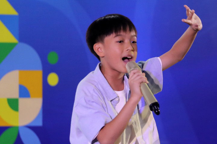 Penyanyi cilik Yoan Coco Hamidah turut mengisi acara Festival Setara Berdaya 2024 di Kantor Media Indonesia, Kedoya, Jakarta Barat, Kamis, 12 Desember 2024. 