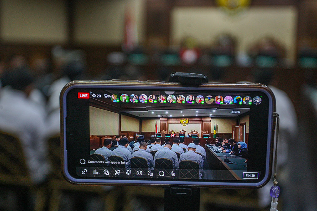 Para terdakwa kasus pungutan liar (pungli) Rutan KPK menjalani sidang pembacaan putusan di Pengadilan Tipikor, Jakarta, Jumat, 13 Desember 2024.