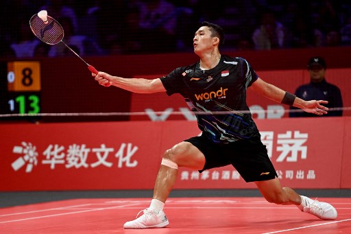 Kepastian itu didapatkan setelah Jonatan membungkus kemenangan atas juara dunia 2023 Kunlavut Vitidsarn 21-15, 21-12 pada pertandingan ketiga fase grup.