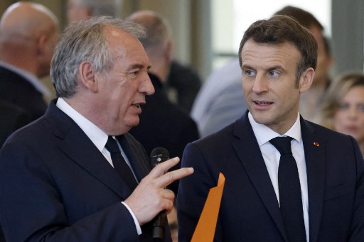 Bayrou lahir pada 1951 di lingkungan pedesaan dari keluarga petani di Kota Borderes, Prancis barat daya. Ia adalah politisi berhaluan tengah yang memulai karier politiknya pada 1974, setelah menempuh studi sastra pada sebuah universitas.