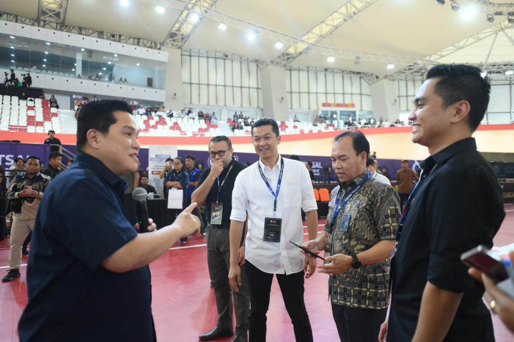 Ketua Umum PSSI Erick Thohir menghadiri puncak Grand National Championship Futsal Series 2024. Acara tersebut menghadirkan para juara regional dari 38 turnamen di seluruh Indonesia yang melibatkan lebih dari 1000 tim SMA dan 16.000 atlet muda.