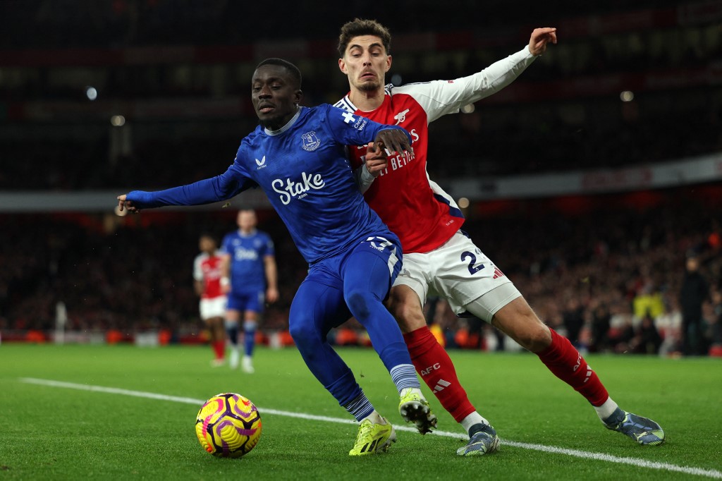 Sementara itu, Nottingham Forest menembus posisi empat besar setelah mengalahkan Aston Villa dengan skor 2-1 pada pekan ke-15 Liga Inggris di Stadion City Ground, Nottingham, Minggu, 15 Desember 2024 dini hari WIB.