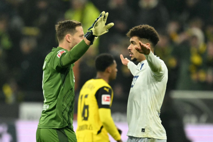 Hoffenheim sendiri menempati peringkat 14 klasemen dengan 14 poin dari 14 pertandingan atau empat poin dari zona degradasi.