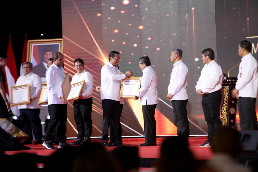 Hal ini sebagai cara untuk berbenah dan bentuk keterbukaan terhadap masukan maupun kritik dari masyarakat. 