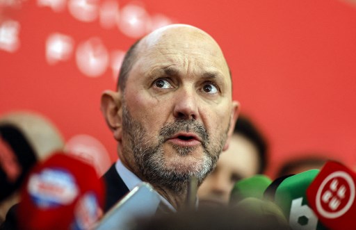 Mahkamah Agung Spanyol sedang menilai banding yang diajukan Louzan, yang bisa menjadi presiden RFEF keempat yang dipaksa keluar dari jabatannya dalam waktu kurang dari delapan tahun setelah Angel Maria Villar, pada tahun 2017, Rubiales, dan kemudian Pedro Rocha.