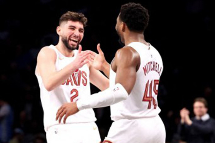 Cleveland Cavaliers melanjutkan tren positif mereka dengan kemenangan telak 130-101 atas Brooklyn Nets pada Senin, 16 Desember 2024 malam waktu setempat.