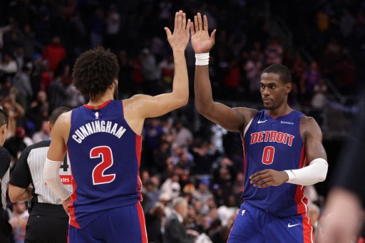 Detroit Pistons berhasil menghentikan tren empat kemenangan beruntun Miami Heat dengan kemenangan dramatis 125-124 dalam pertandingan yang berlangsung hingga perpanjangan waktu atau babak overtime, Senin, 16 Desember 2024 malam waktu setempat.