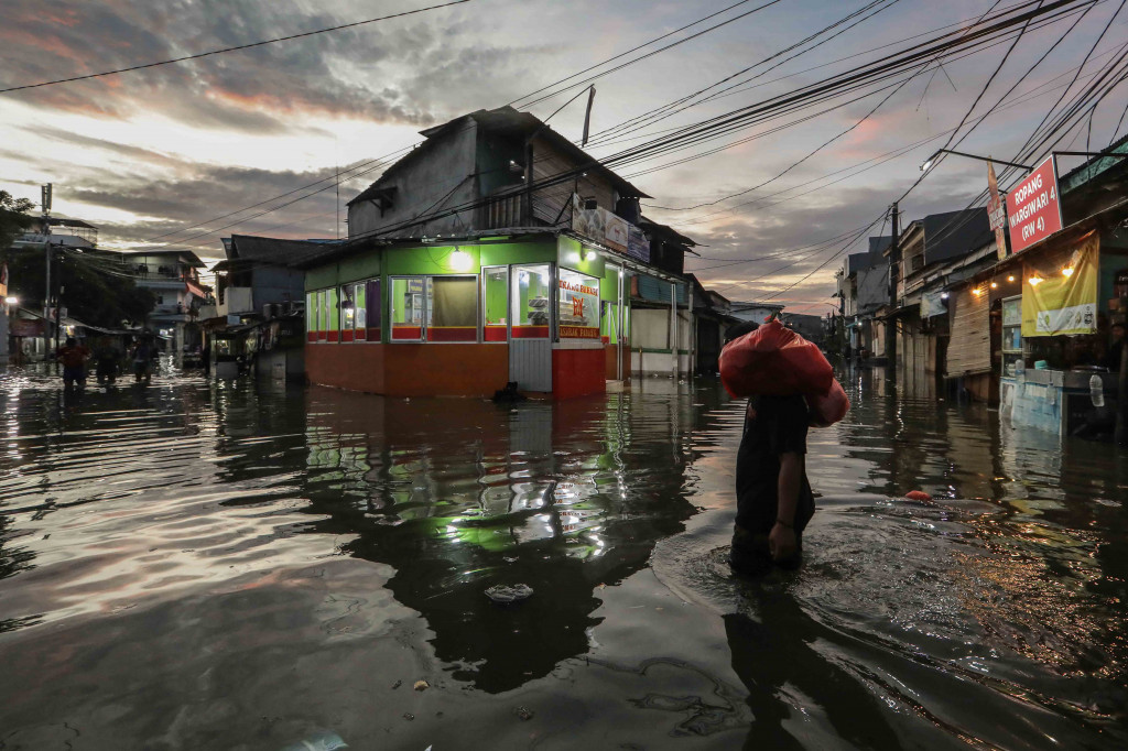 Wilayah Jakarta Utara dan Kepulauan Seribu berpotensi banjir rob yang diperkirakan akan terjadi hingga 20 Desember 2024.