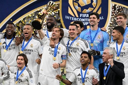 Real Madrid menjuarai Piala Interkontinental 2024 setelah membungkam wakil Meksiko, Pachuca tiga gol tanpa balas dalam final di Stadion Lusail, Lusail, Kamis, 19 Desember 2024 dini hari WIB.