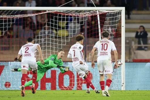 Sementara Monaco sempat berbalik unggul lewat gol Eliesse Ben Seghir dan penalti Breel Embola.