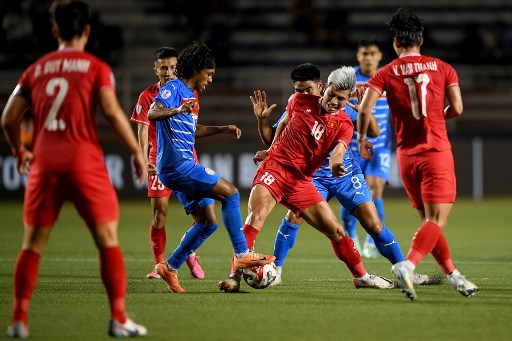 Situasi ini membuat Vietnam tinggal membutuhkan hasil imbang untuk lolos ke semifinal pada laga terakhir mereka melawan Myanmar pada Sabtu, 21 Desember mendatang tanpa memperdulikan hasil tim lain.