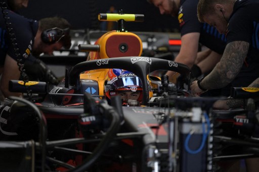 Awal tahun ini Perez menandatangani kontrak baru bersama Red Bull hingga akhir 2026, setelah musim terbaiknya pada 2023, di mana ia finis kedua di bawah rekan setim sekaligus juara bertahan Max Verstappen.