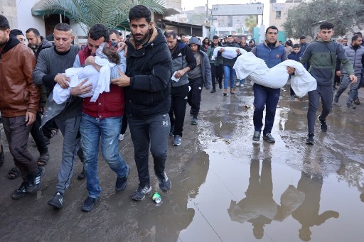 Serangan udara Israel di bagian utara Jalur Gaza, menewaskan 12 anggota keluarga, termasuk tujuh anak.