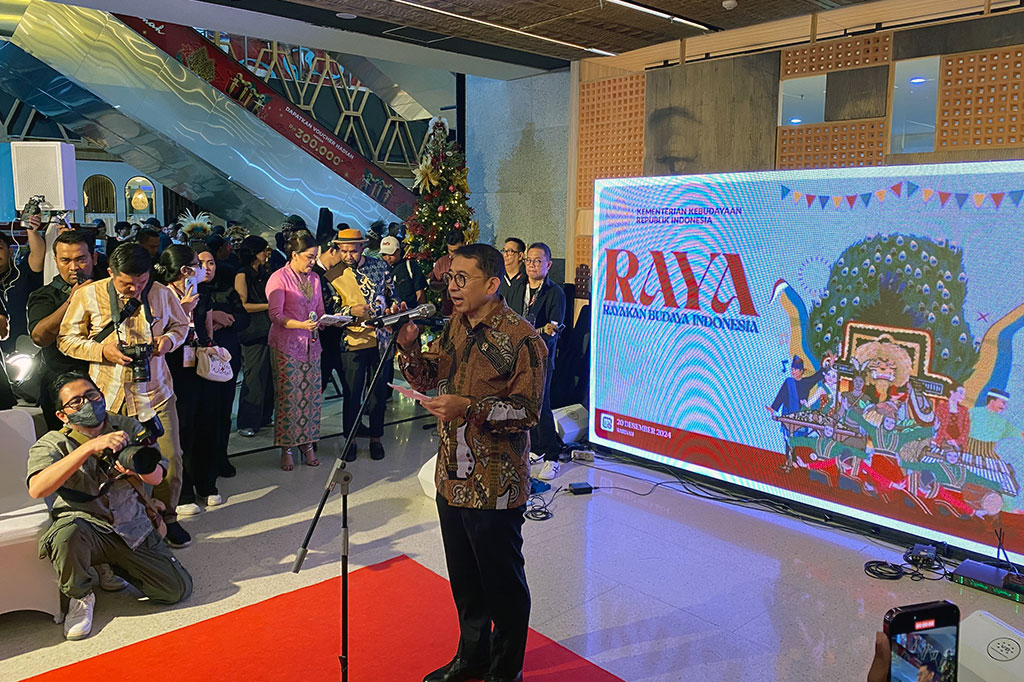 “Festival ini berfungsi sebagai platform untuk melestarikan dan mempromosikan warisan budaya Indonesia yang sebelumnya telah diakui oleh UNESCO,” kata Fadli Zon di Jakarta, Jumat, 20 Desember 2024.