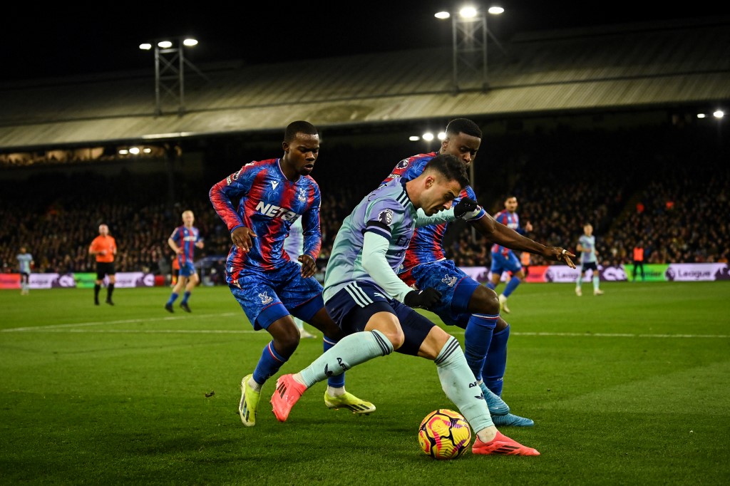 Kemenangan membuat The Gunners menempel ketat klub London lainnya, The Blues Chelsea, dengan poin 33 dari 17 laga. Anak asuh Mikel Arteta hanya selisih satu poin dengan raihan 34 poin milik Chelsea.