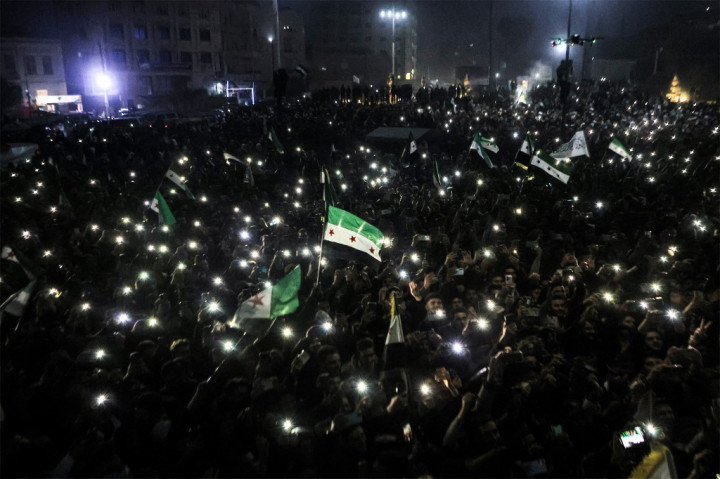 Konser itu diadakan seiring dengan kehidupan di wilayah yang dikendalikan pihak oposisi yang kembali normal.