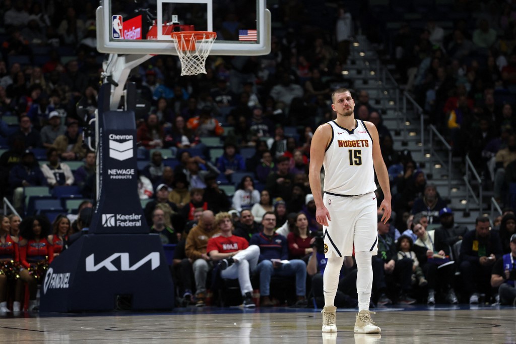 Selanjutnya, Denver Nuggets akan menjamu Phoenix Suns pada Selasa, 24 Desember 2024, sementara New Orleans Pelicans akan menghadapi Houston Rockets pada Jumat, 23 Desember 2024. 