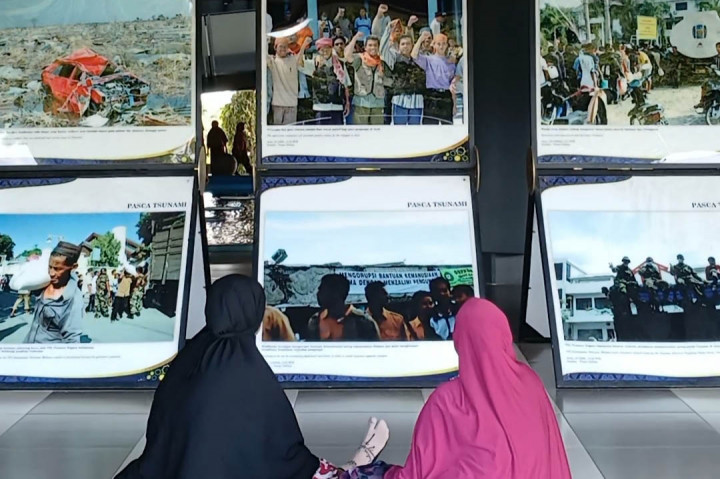 Dosen Pascasarjana Penjaminan Mutu Pendidikan (PMP) UBBG Banda Aceh, Khausar, mengatakan bahwa peringatan tahunan ini bukan hanya untuk mengenang korban, tetapi juga untuk merefleksikan perjalanan panjang rekonstruksi dan transformasi Aceh pasca bencana.