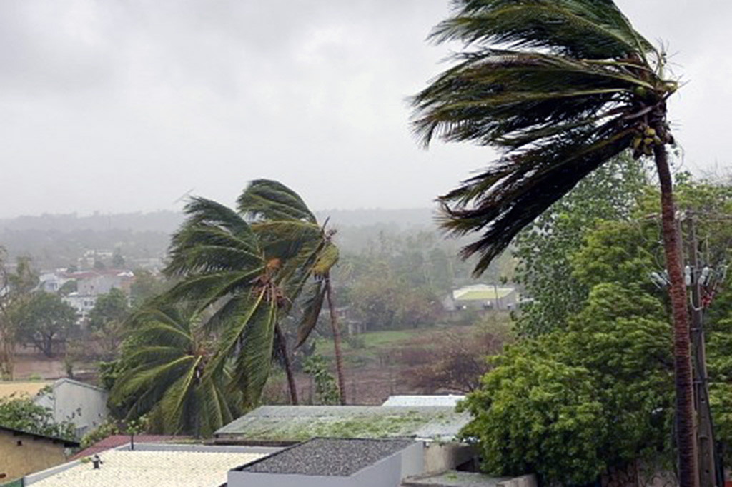 Dalam pernyataannya, INGD menyebutkan bahwa Siklon Chido, yang mencapai kecepatan angin hingga 260 kilometer per jam, juga menyebabkan 768 orang terluka dan sekitar 622.000 orang terdampak.