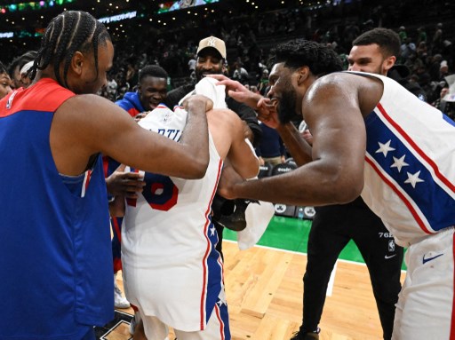 Laga melawan Celtics menjadi momen langka di mana tiga bintang utama 76ers, yakni Embiid, George, dan Tyrese Maxey, bisa bermain bersama. 