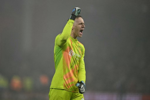 Nottingham Forest menembus posisi tiga besar klasemen sementara Liga Inggris setelah menundukkan Tottenham Hotspur 1-0 pada pekan ke-18 di Stadion City Ground, Nottingham, Kamis, 26 Desember 2024 malam.