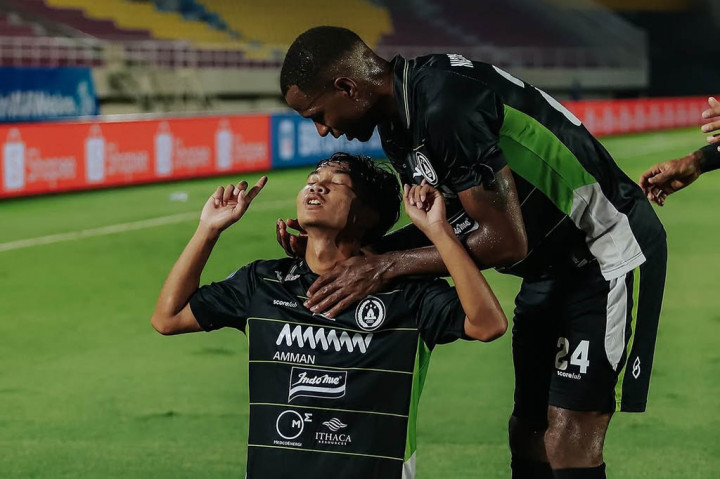 Kemenangan PSS Sleman atas Madura United hadir berkat gol yang dicetak Cleberson Martins, Dominikus Dion, Danilo Alves dan Gustavo Tocantins.