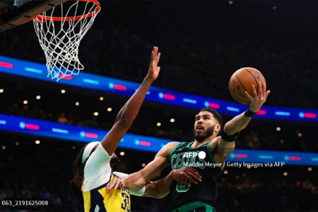 Sementara Jayson Tatum menyumbangkan 22 poin dan 13 rebound, sedangkan Payton Pritchard mencatat 18 poin, 10 assist, dan delapan rebound.