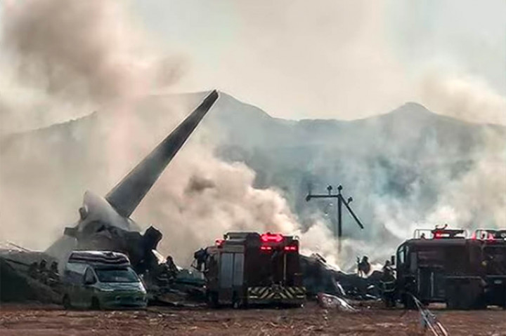 Setidaknya 85 orang — 46 wanita dan 39 pria — tewas dalam kebakaran itu, kata Badan Pemadam Kebakaran Nasional.