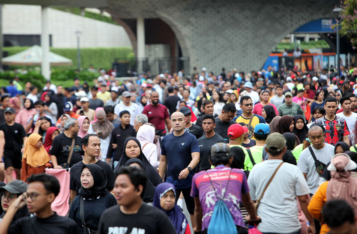 Inisiatif tersebut digerakkan oleh koalisi LSM lingkungan sebagai aspirasi masyarakat dalam pembuatan kebijakan pemerintah.
