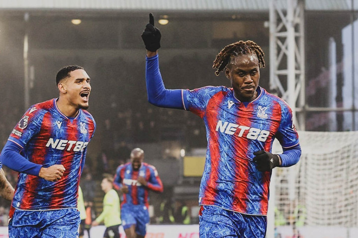 Namun Palace segera menyamakan kedudukan pada menit ke-31 melalui gol Trevoh Chalobah, dan membalikkan kedudukan lewat gol Eberachi Eze pada menit ke-52.