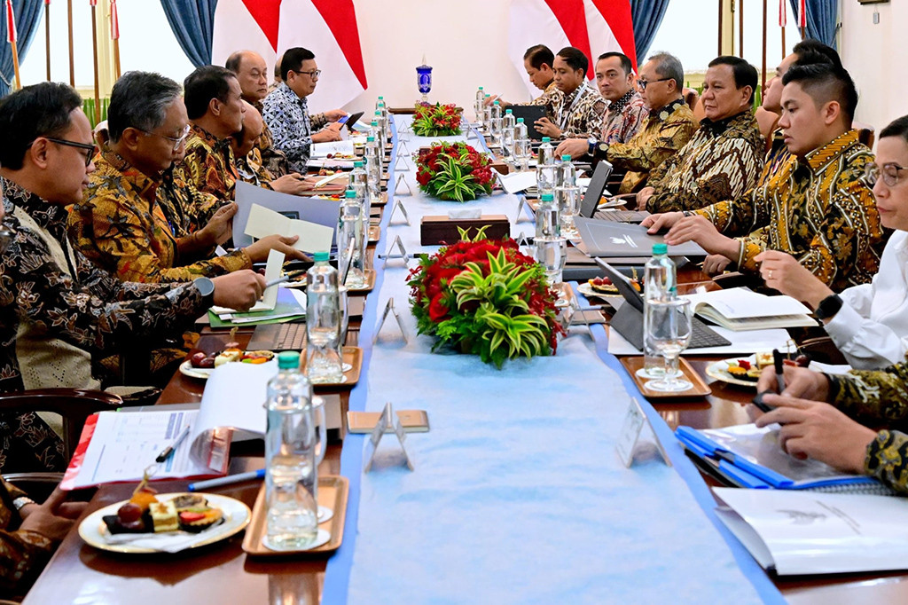 Menteri Koordinator Bidang Pangan Zulkifli Hasan menginformasikan perintah Presiden itu kepada wartawan saat jumpa pers di kompleks Istana Negara selepas rapat.