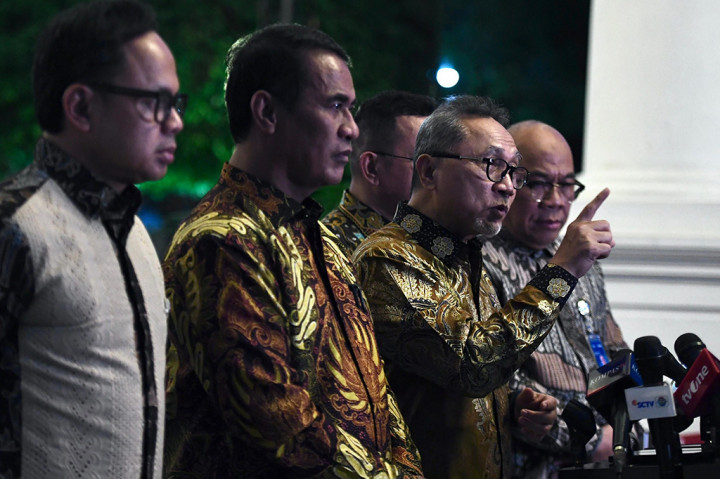 Dalam rapat yang sama, Presiden juga memutuskan untuk menaikkan harga pembelian pemerintah (HPP) gabah sebesar Rp500, yaitu dari Rp6.000 menjadi Rp6.500. Kemudian, hasil rapat yang dipimpin Presiden itu juga memutuskan menaikkan harga acuan pembelian (HAP) jagung sebesar Rp500, yaitu dari Rp5.000 menjadi Rp5.500.