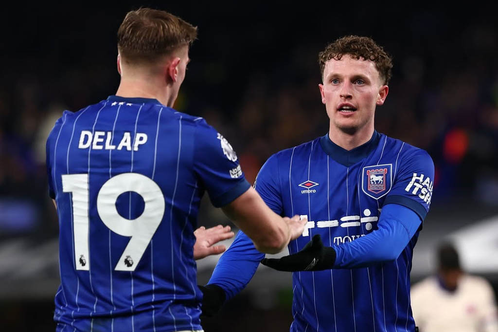 Tim papan bawah Ipswich Town mengukir kejutan dengan menundukkan Chelsea 2-0 pada pertandingan Liga Inggris di Portman Road, Ipswich, Selasa, 31 Desember 2024 dini hari WIB.