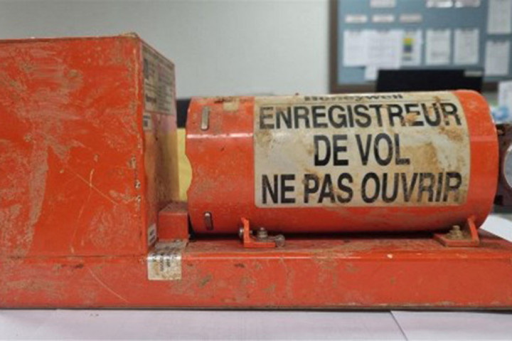 Kementerian Penerbangan Sipil Korea Selatan menyatakan bahwa perekam data penerbangan yang diambil dari lokasi kecelakaan Jeju Air akan dikirim ke AS. Kecelakaan Boeing 737-800 tersebut menewaskan 179 orang.