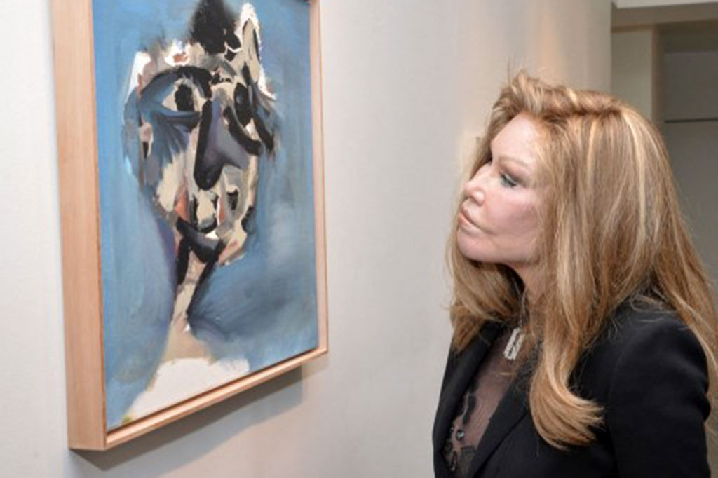 Jocelyne Wildenstein, sosialita yang dikenal dengan operasi plastik ekstrem ala kucing, meninggal dunia pada usia 84 tahun.