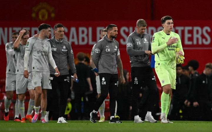 Penjaga gawang Amerika Serikat tersebut sebelumnya dpinjamkan kepada klub Liga Belgia, KAS Eupen.
