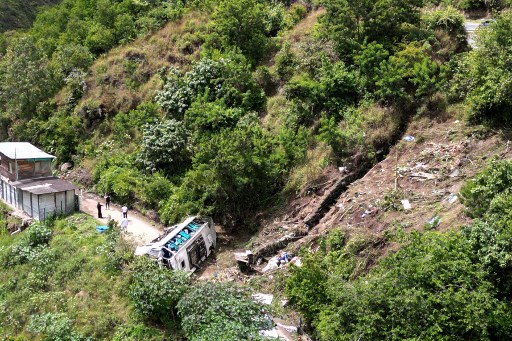 Bus tersebut membawa 42 penumpang dan para korban dilarikan ke rumah sakit di Tangua, Ipiales, serta kota Pasto. Diyakini bahwa kecelakaan itu disebabkan oleh kegagalan mekanis pada bus tersebut.