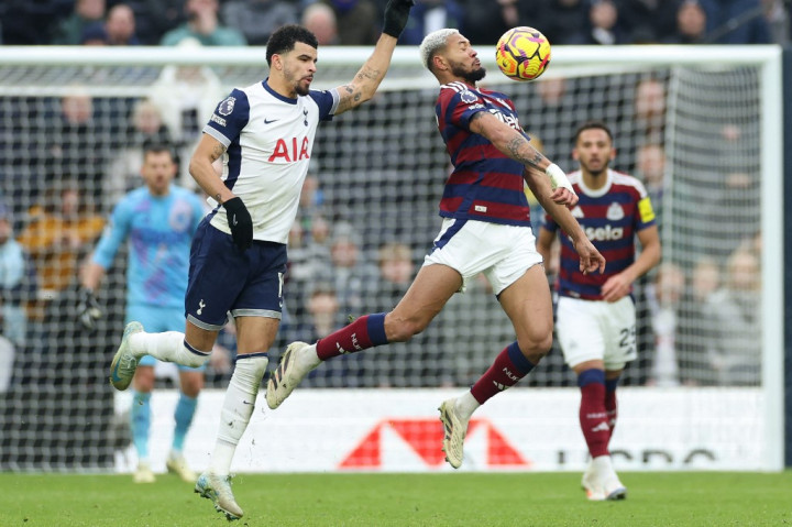 Ini menjadi empat pertandingan tanpa kemenangan bagi Tottenham pada kompetisi Liga Inggris setelah pada tiga laga sebelumnya hanya mendapatkan satu hasil imbang serta menelan dua kekalahan.