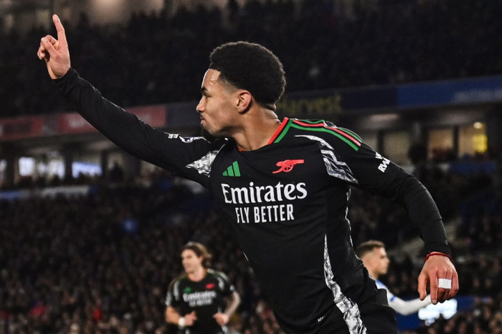 Pada pertandingan ini sebenarnya Arsenal sempat unggul terlebih dahulu melalui Ethan Nwaneri, namun Brighton dapat menyamakan kedudukan lewat Joao Pedro.