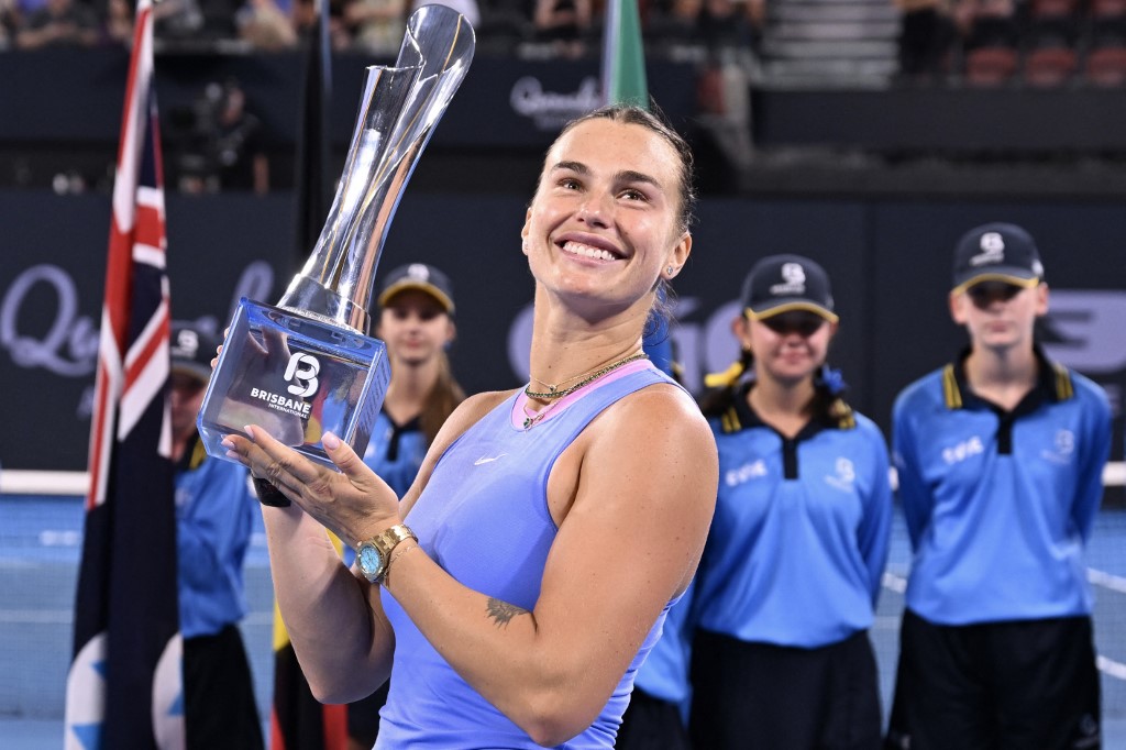 Sabalenka memenangi gelar Brisbane pertamanya pada 2023 saat ajang tersebut diadakan di Adelaide. Pada saat itu, ia mengalahkan petenis kualifikasi Linda Noskova di final. Tahun lalu, ia kalah tipis dari Elena Rybakina di final.