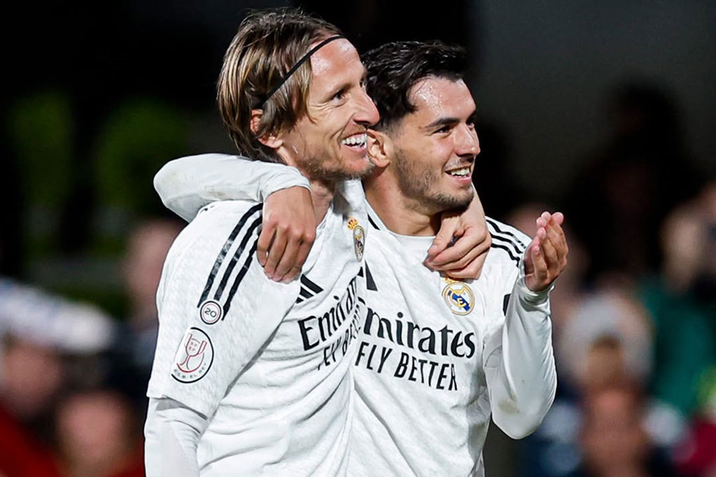 Selepas rehat, Madrid kembali membombardir pertahanan Deportivo Minera. Gol keempat Madrid tercipta pada menit ke-55. Luka Modric akhirnya menyumbang gol setelah tendangannya dari sisi kiri masuk ke tiang jauh tanpa terjangkau kiper. Real Madrid unggul 4-0.