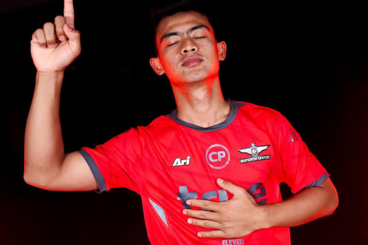 Arhan mengawali karier profesionalnya bersama klub Liga 1 Indonesia PSIS Semarang. Namanya semakin berkibar ketika membawa Indonesia menjadi runner up Piala AFF 2020.