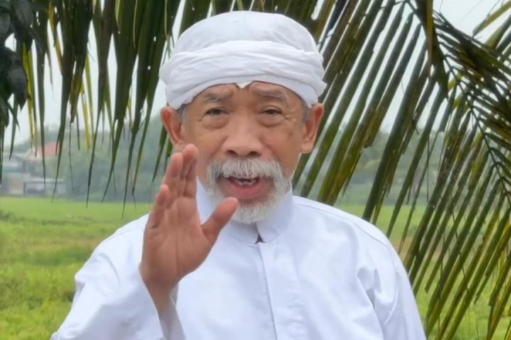 Pelawak legendaris Nurul Qomar dikabarkan meninggal dunia, Rabu, 8 Januari 2025 sore, usai mengidap kanker usus besar. Dia sempat dirawat sejak 23 Desember 2024, di RSUD Tangerang, Banten.