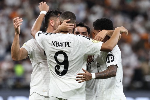 Real Madrid dipastikan bertemu Barcelona di final Piala Super Spanyol 2024/25 setelah mengalahkan Real Mallorca 3-0.