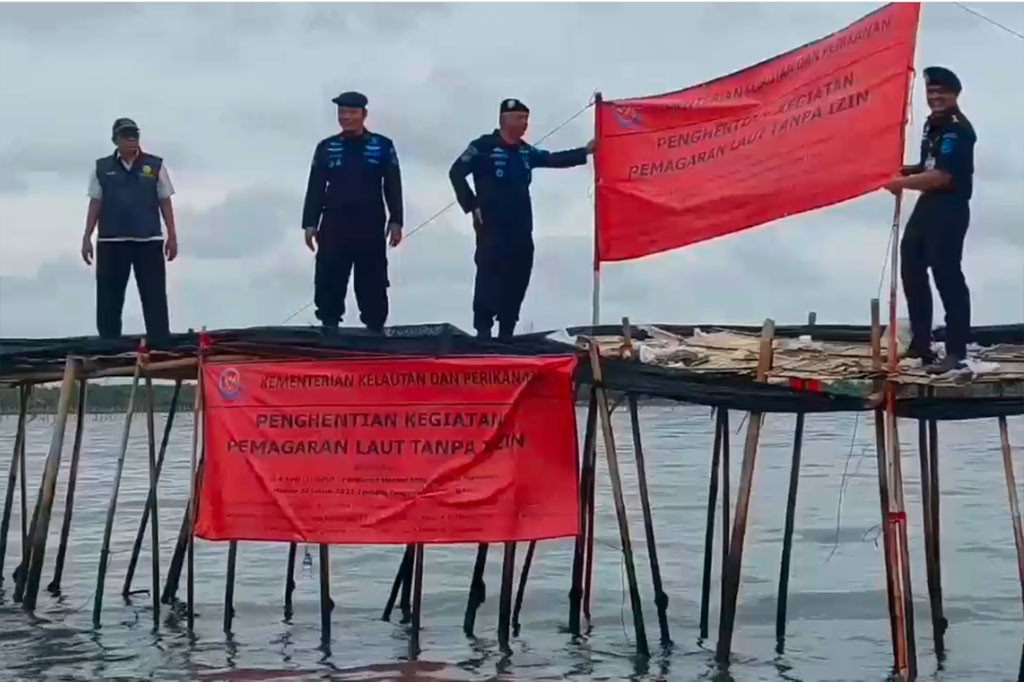 Kementerian Kelautan dan Perikanan (KKP) melakukan penyegelan terhadap kegiatan pemagaran laut tanpa izin sepanjang 30,16 kilometer (km) yang ada di perairan Kabupaten Tangerang, Banten.