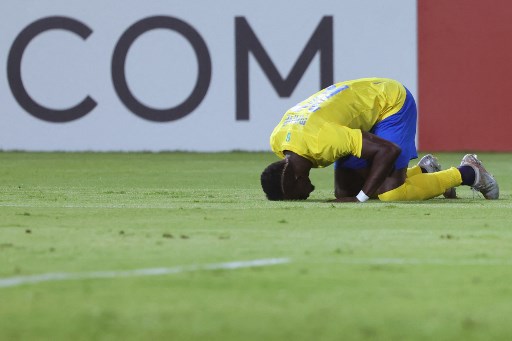 Mane kemudian mencetak gol keduanya pada menit ke-88 untuk membawa Al-Nassr naik ke posisi ketiga klasemen, enam poin di belakang Al-Hilal dan delapan poin di belakang pemuncak klasemen Al-Ittihad.