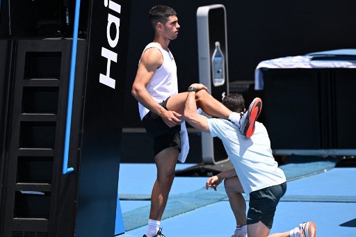 Unggulan ketiga Australian Open 2025 tersebut mencapai perempat final tahun lalu. Dia juga berpotensi bertemu juara Australian Open 10 kali Novak Djokovic dalam perempat final turnamen Grand Slam pertama musim ini.