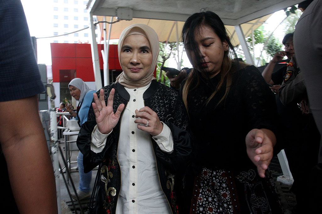 “Terima kasih ya, terima kasih,” kata Nicke di Gedung Merah Putih KPK, Jakarta Selatan, Jumat, 10 Januari 2025.