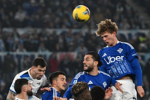  Lazio kembali menelan hasil negatif setelah tak mampu memanfaatkan status laga kandang di Stadion Olimpico, Roma, melawan Como dalam lanjutan laga Liga Italia, Sabtu, 11 Januari 2025 dini hari WIB. Lazio ditahan imbang 1-1 oleh tamunya Como. 